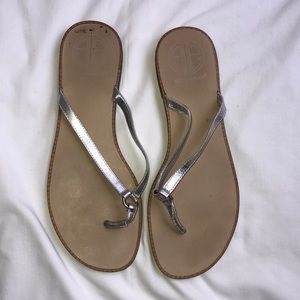WORN ONCE Lilly Pulitzer Leather Thong Sandals 10